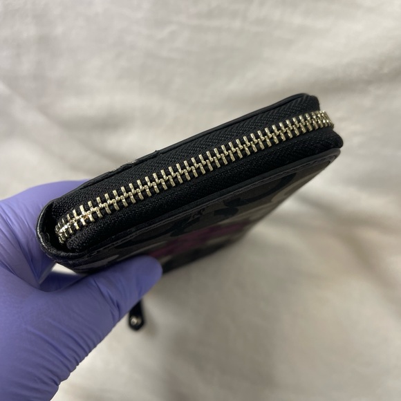 Coach Wallet nylon, EUC - Picture 8 of 13